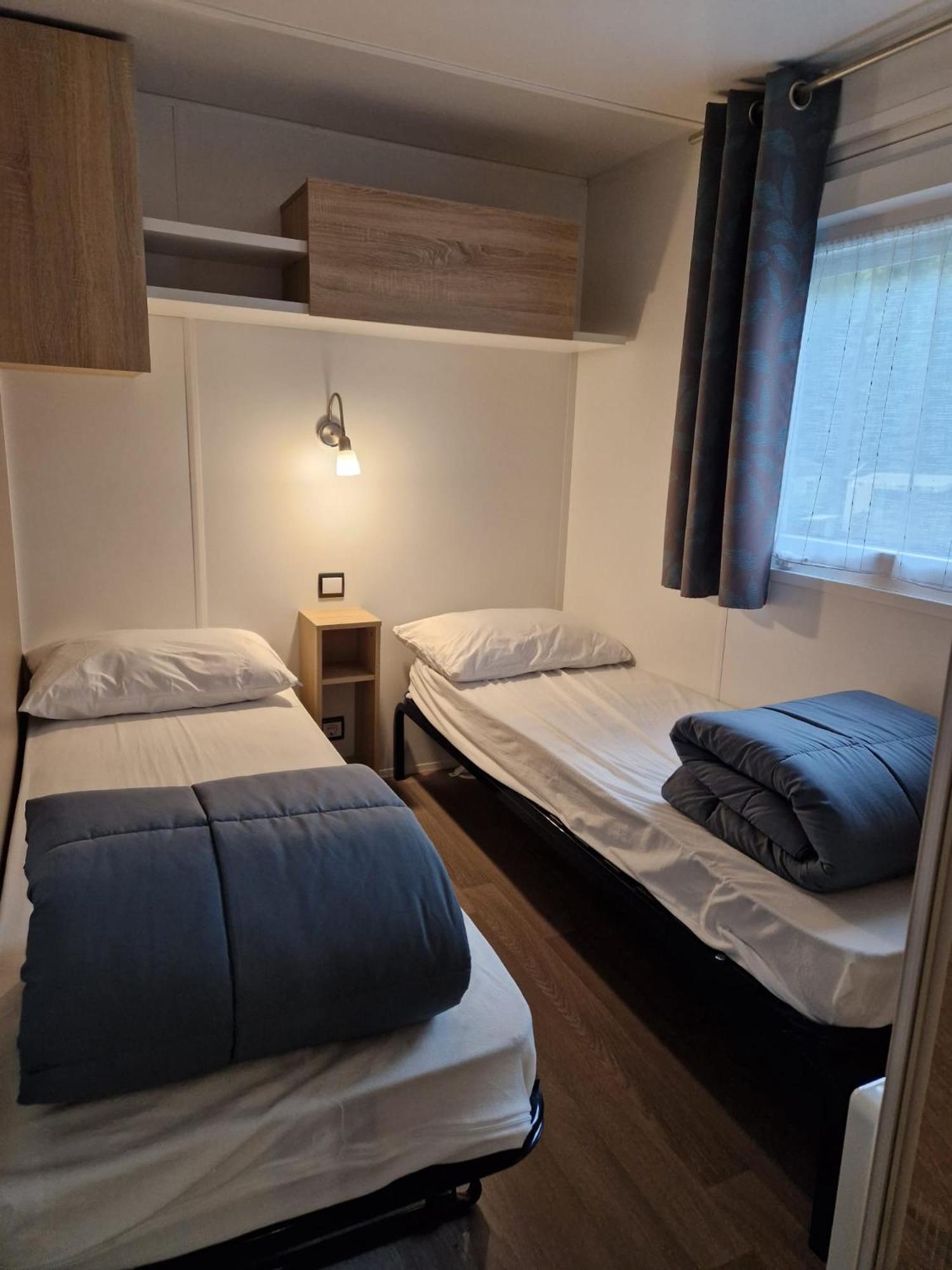 Mobil Confort 3 Les Pierres Couchees Campsite *